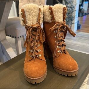 Gianni Bini Brown Sight See Suede
Shearling Lug Sole Hiker Bootie 
Nwob